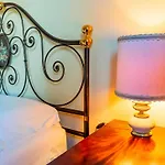 Апартаменты Villa Bellavista With Private Dock And Parking Лено