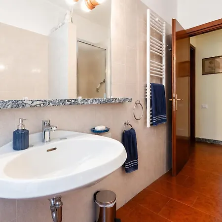 Bellavista With Private Dock And Parking Appartement