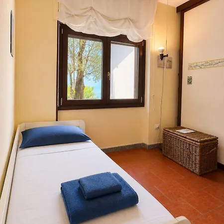 Bellavista With Private Dock And Parking Appartement Lenno